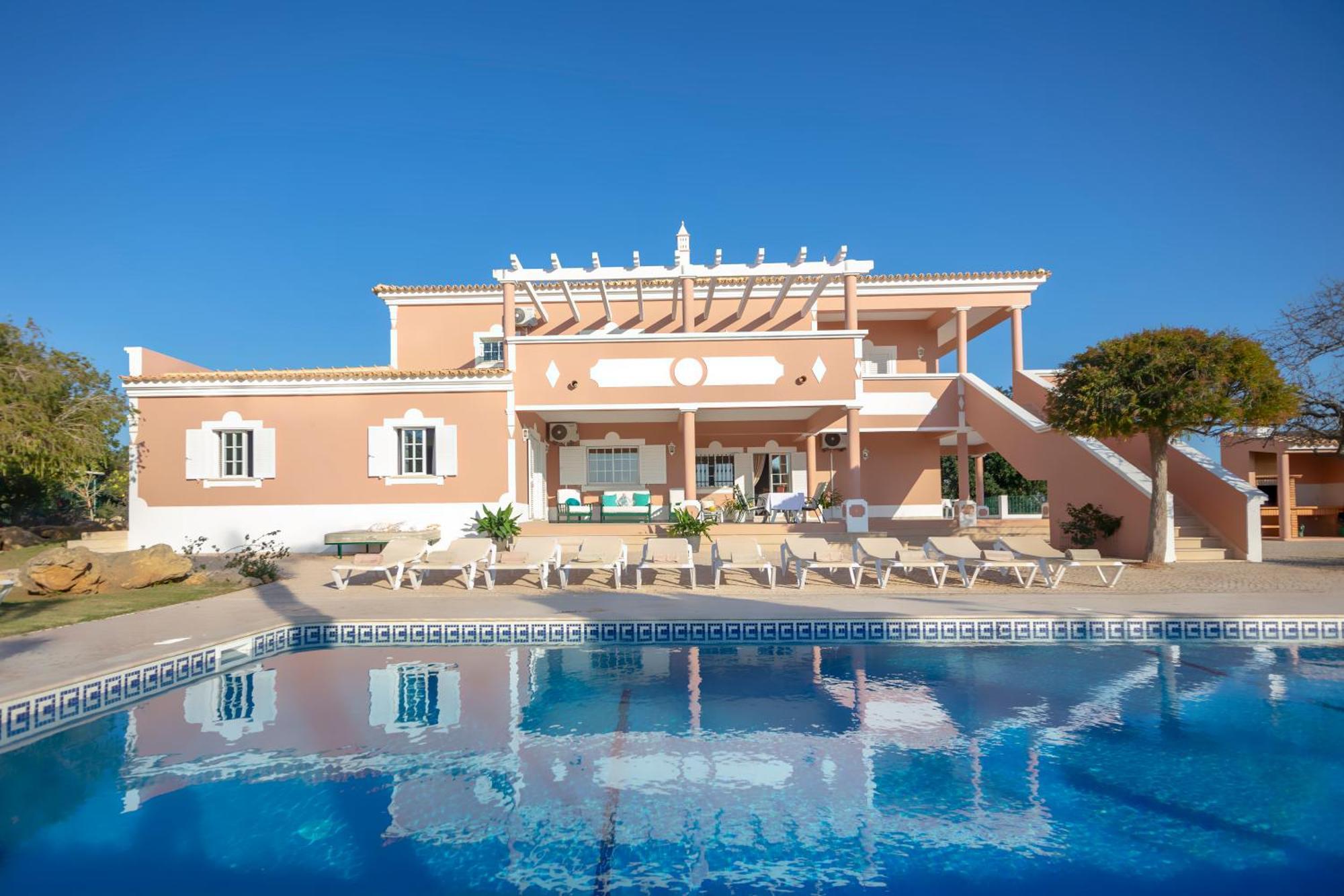 Al Meida Guesthouse Albufeira Exterior photo
